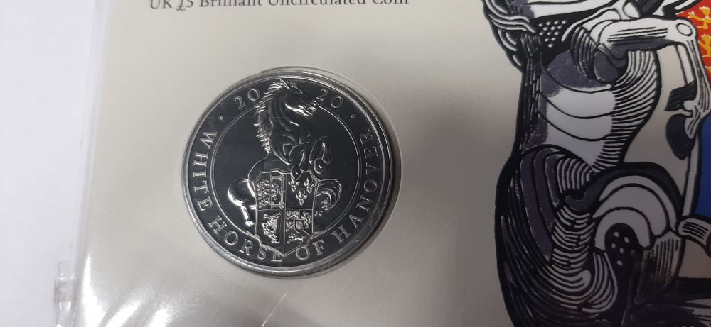 (2020) Монета Великобритания 2020 год 5 фунтов &quot;Белая лошадь Ганновера&quot;  Медь-Никель  Буклет